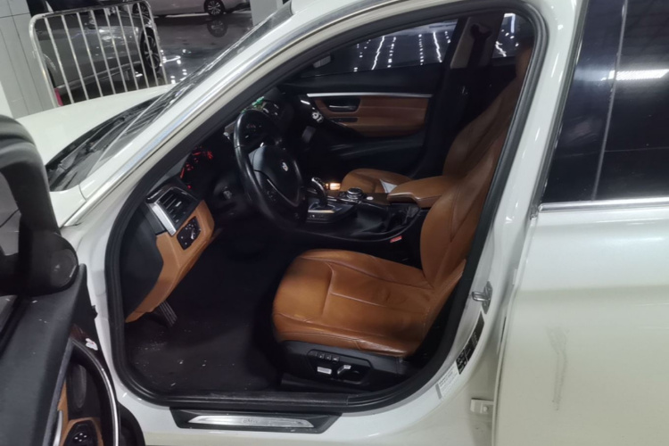 BMW 3 Series 2016 #15 BMW 3 Series 2016 immagine di auto #15
