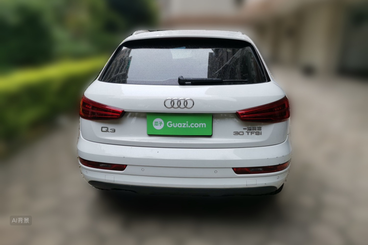 Audi Q3 2017 car image #6