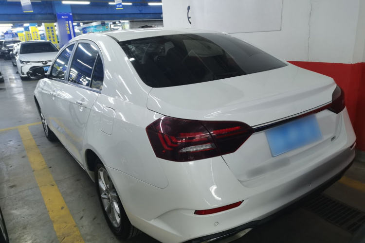 GEELY Emgrand 2021 изображение автомобиля #5