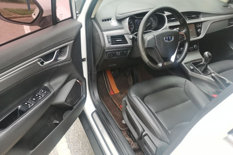 GEELY Emgrand GS 2016 car image #16