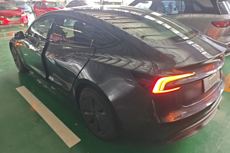 Tesla Model 3 2024 #5 Tesla Model 3 2024 car image #5