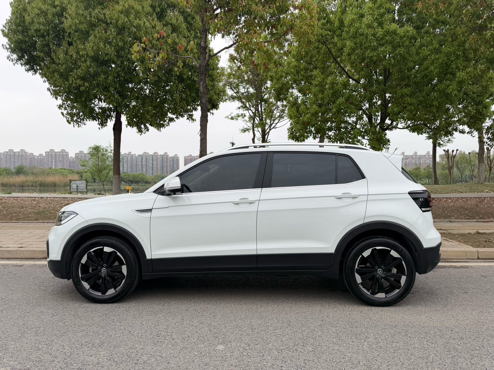 Volkswagen Tacqua 2022 car image #14