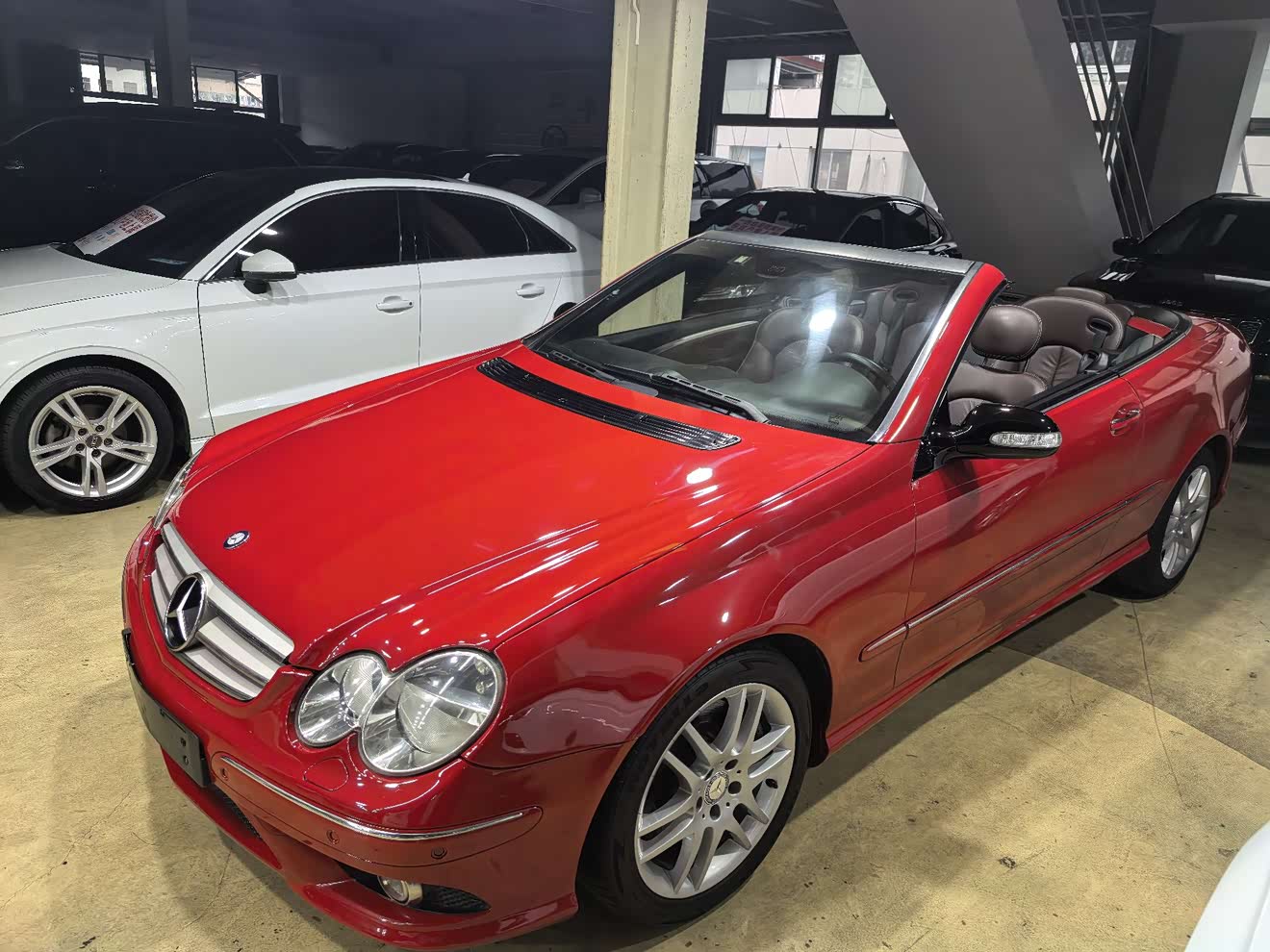 Mercedes-Benz CLK Class 2009 car image 