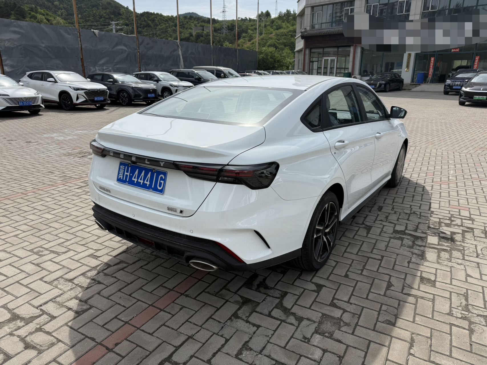 GEELY Binray 2026 صورة سيارة #3