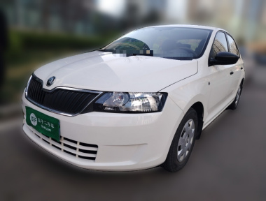 Skoda Rapid 2017 Skoda Rapid 2017 image de voiture