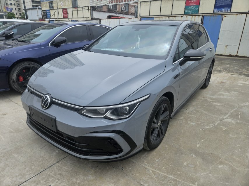 Volkswagen Golf 2024 car image 