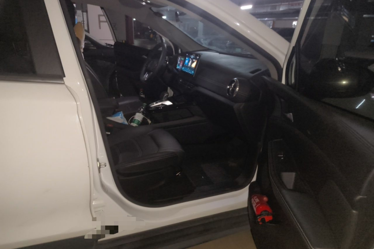 BYD Yuan New Energy 2020 #21 BYD Yuan New Energy 2020 car image #21