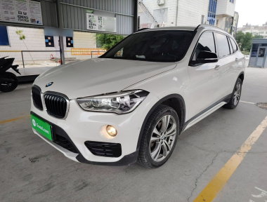 BMW X1 2018 BMW X1 2018 car image