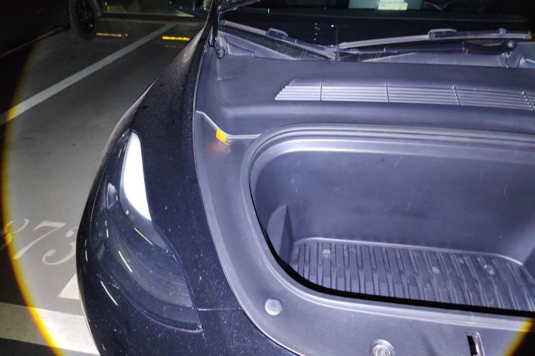 Tesla Model Y 2022 car image #27