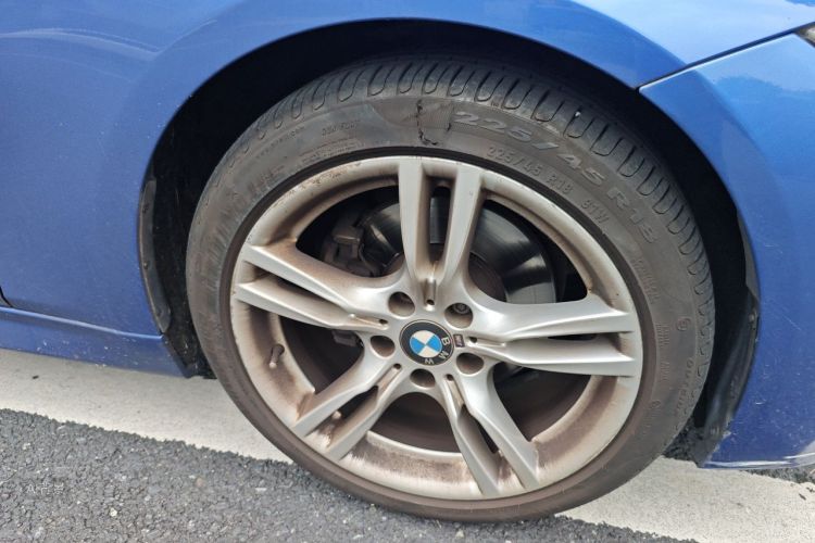 BMW 3 Series 2017 car image #9