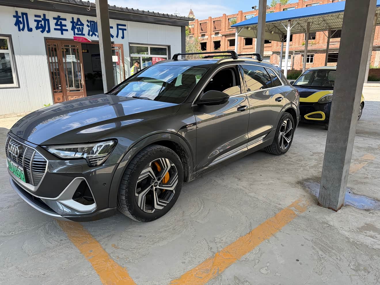 Mercedes-Benz SLK AMG 2022 صورة سيارة 