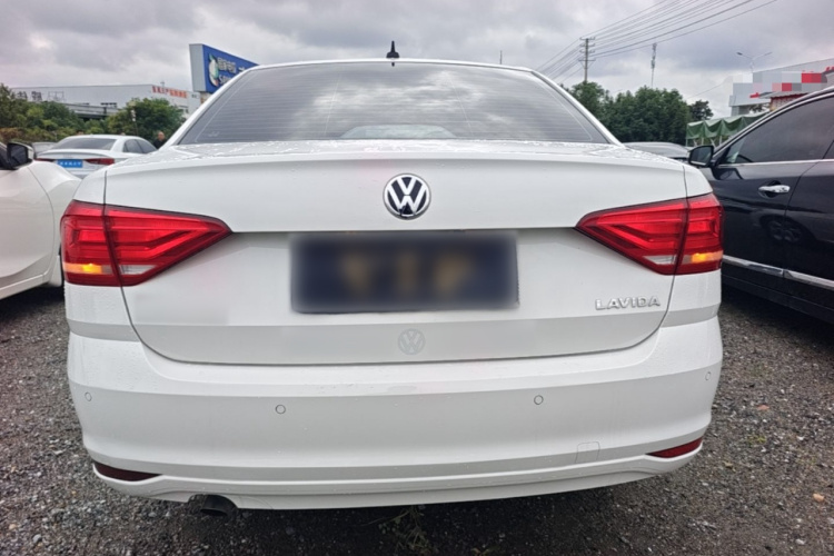 Volkswagen Lavida 2019 #6 Volkswagen Lavida 2019 car image #6