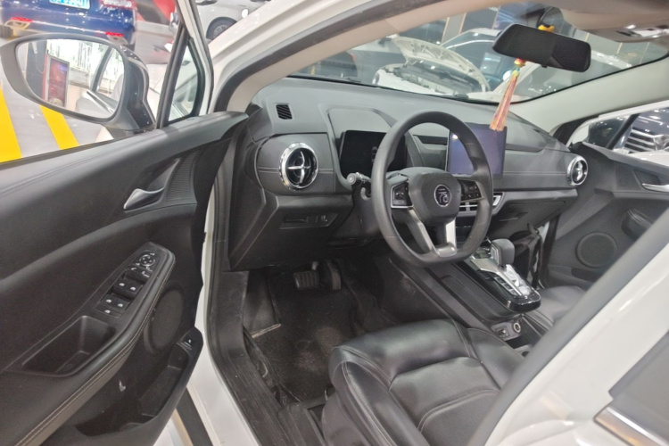 BYD Yuan New Energy 2020 imagen de coche #16