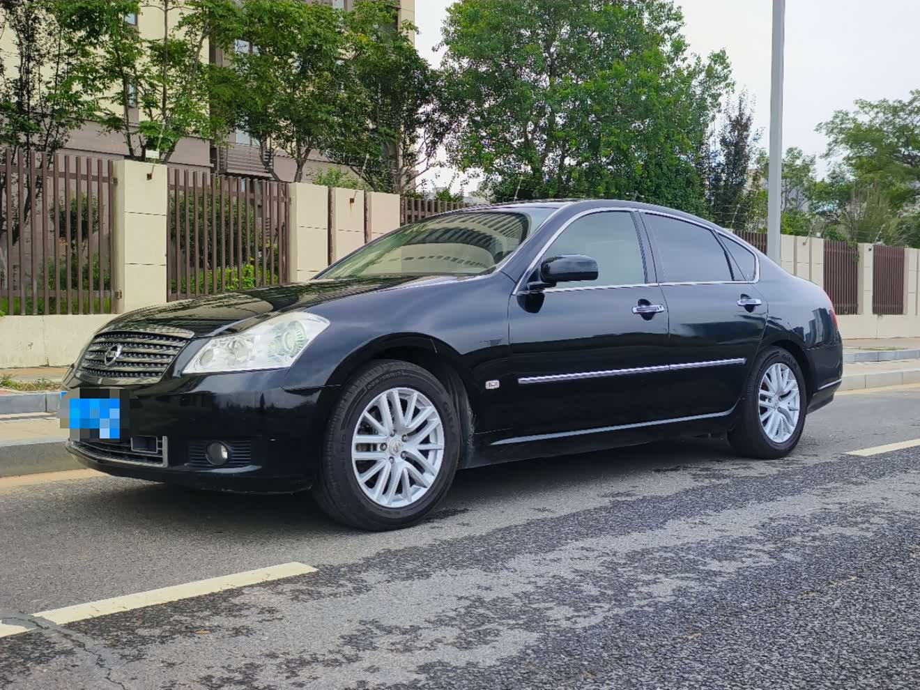 Nissan Fuga 2006 汽车图片 