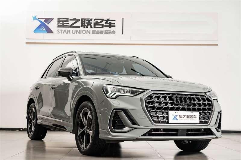Audi Q3 2023 car image #2