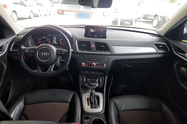 Audi Q3 2019 #10 Audi Q3 2019 car image #10