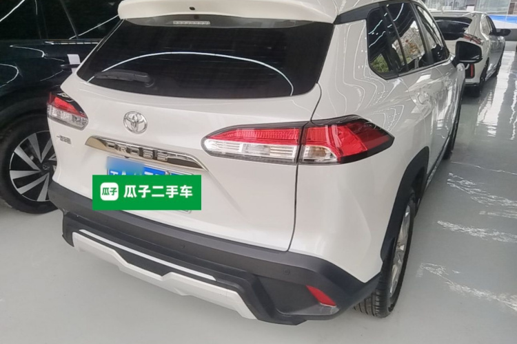 Toyota Corolla Cross 2023 image de voiture #2