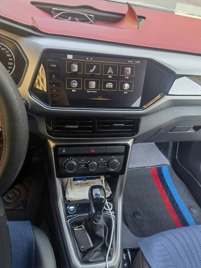Volkswagen T-Cross 2021 #8 Volkswagen T-Cross 2021 car image #8