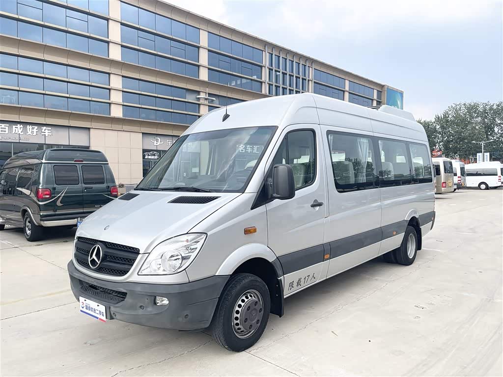 Mercedes-Benz Sprinter 2014 car image 