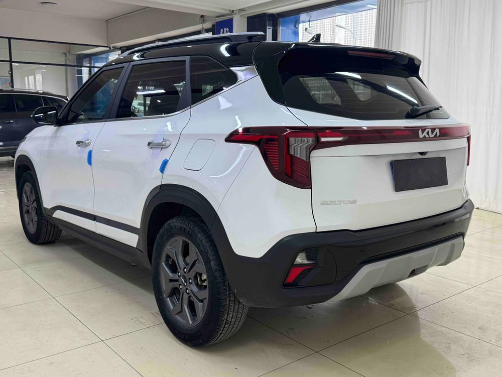 Kia Seltos 2023 image de voiture #4