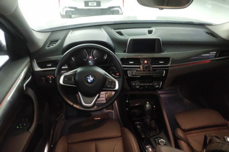 BMW X1 2018 #11 BMW X1 2018 car image #11