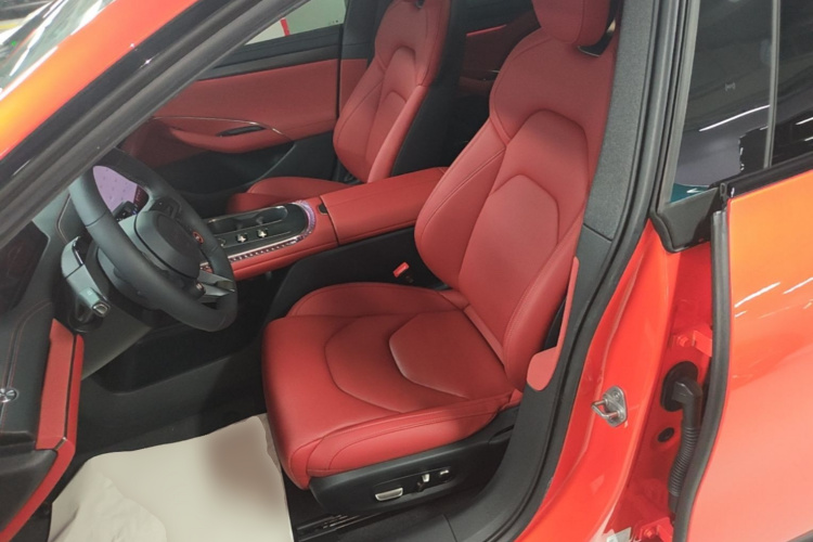 MI SU7 2025 immagine di auto #16