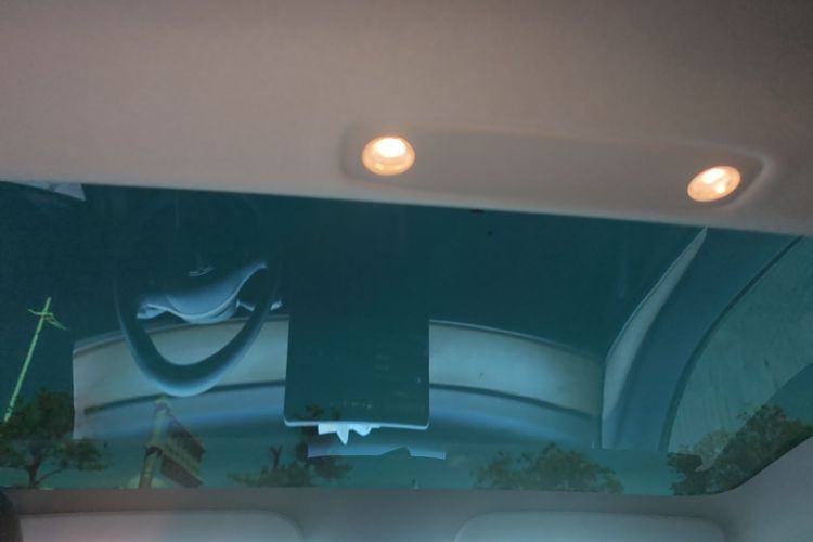 Tesla Model 3 2022 car image #18