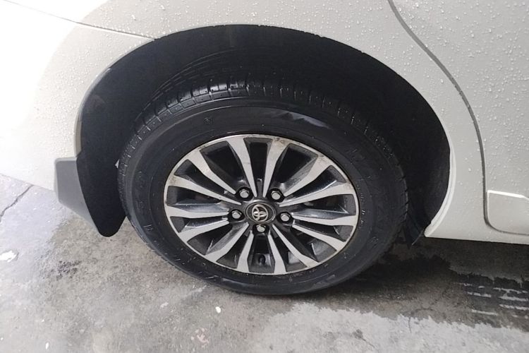 Toyota Corolla 2017 car image #10