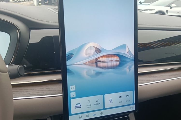 BYD Han 2024 car image #13