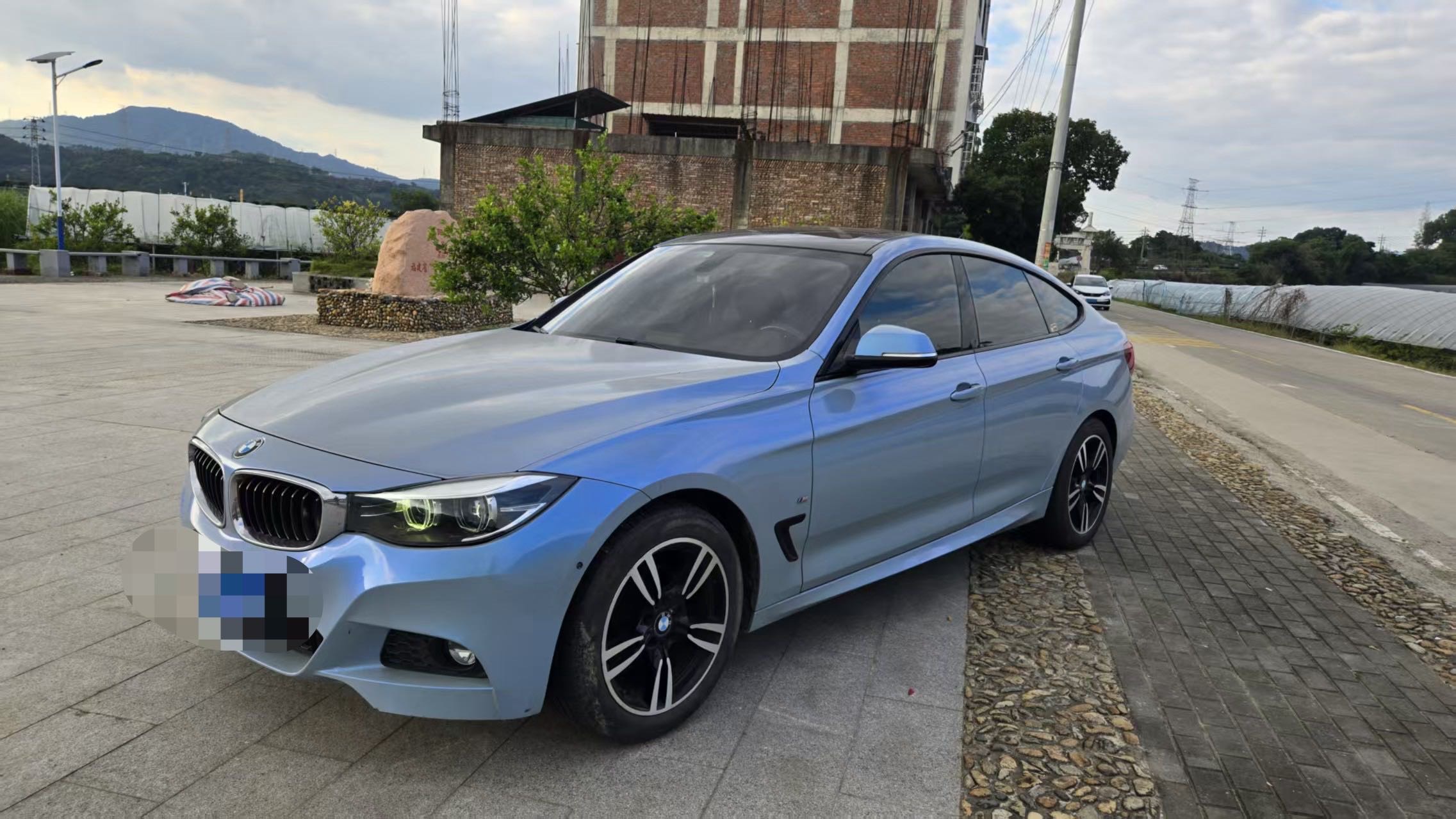 BMW 3 Series GT 2019 car image 