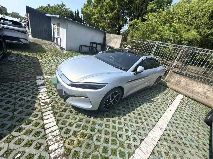 BYD HanL 2025 car image #4