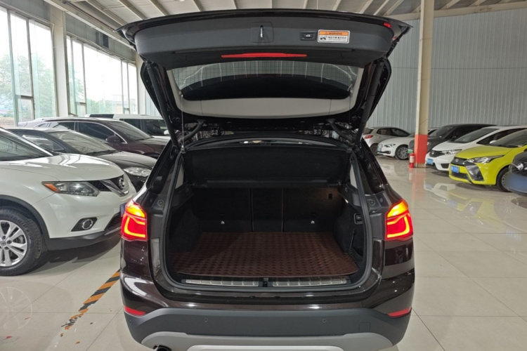 BMW X1 2018 #25 BMW X1 2018 car image #25
