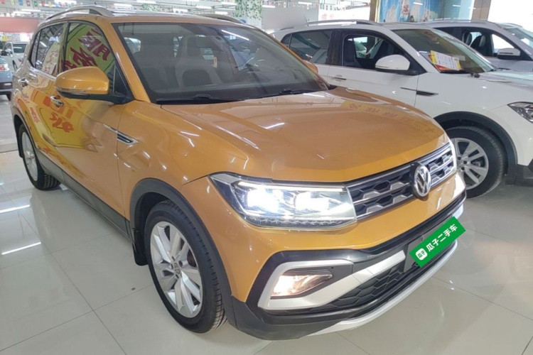 Volkswagen T-Cross 2019 #6 Volkswagen T-Cross 2019 car image #6