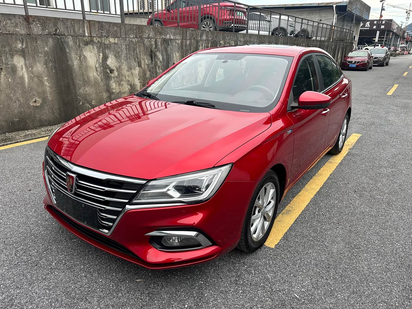 Roewe i5 2020 Roewe i5 2020 immagine di auto