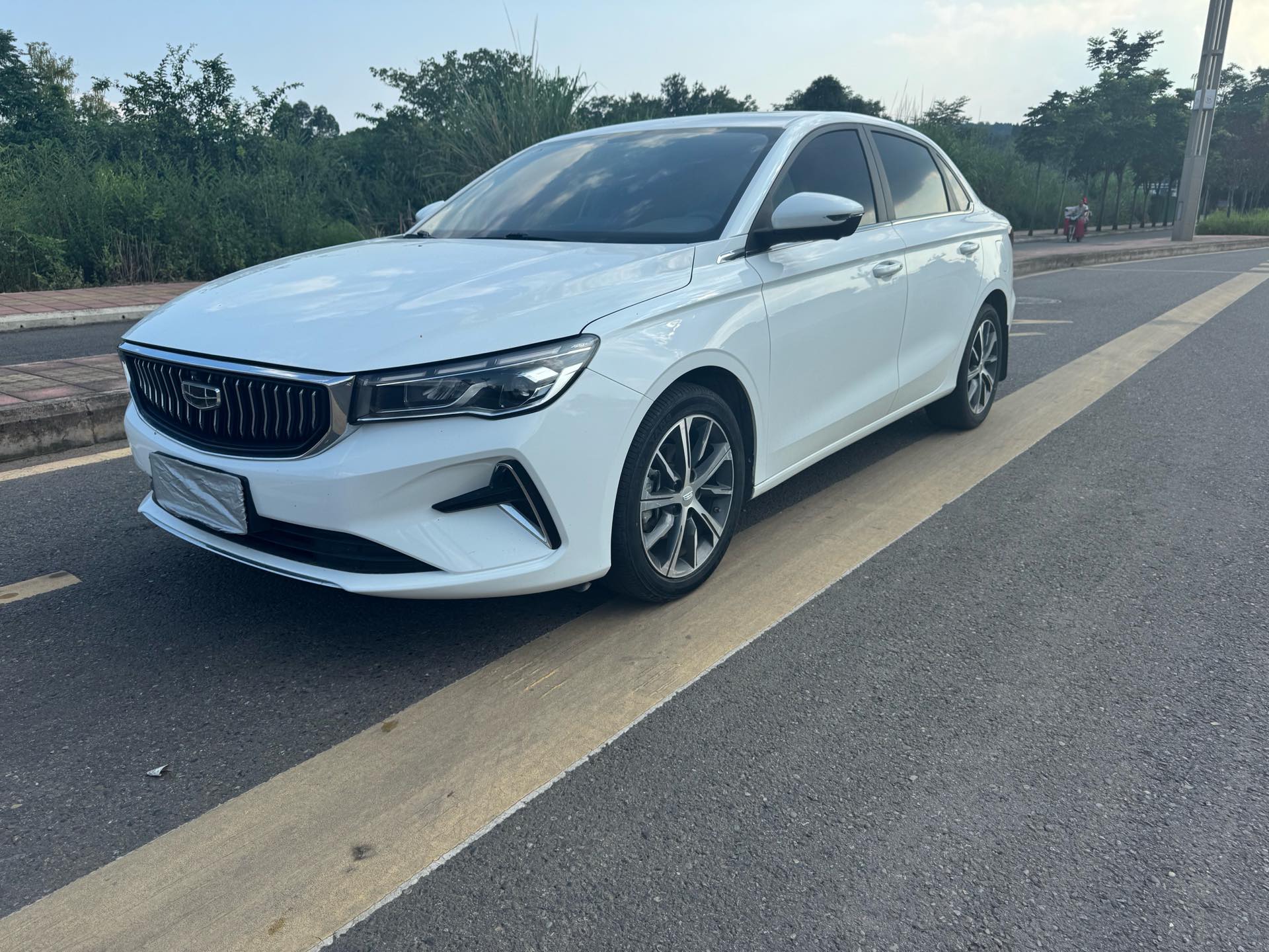 GEELY Emgrand 2023 car image 