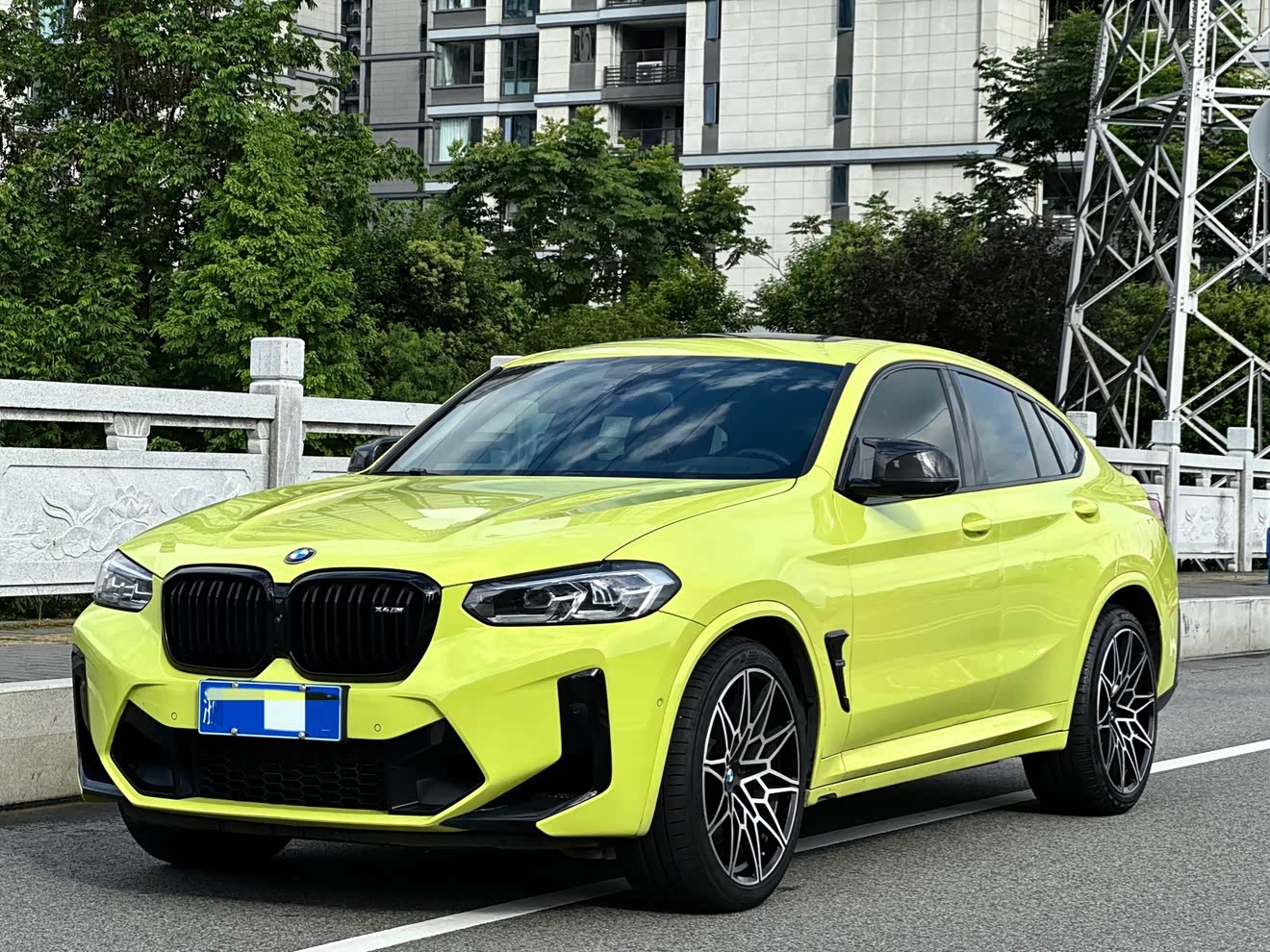 BMW X4 M 2021 BMW X4 M 2021 car image