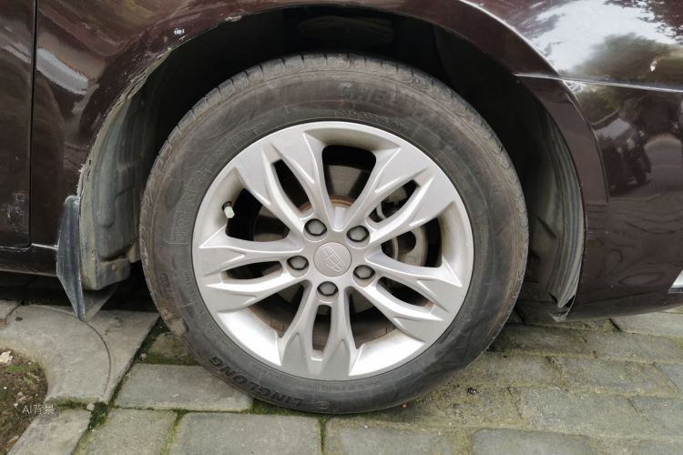 GEELY Emgrand 2015 car image #9