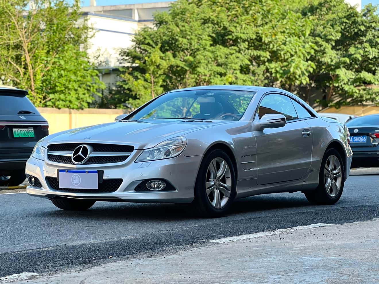 Mercedes-Benz SL Class 2009 car image 