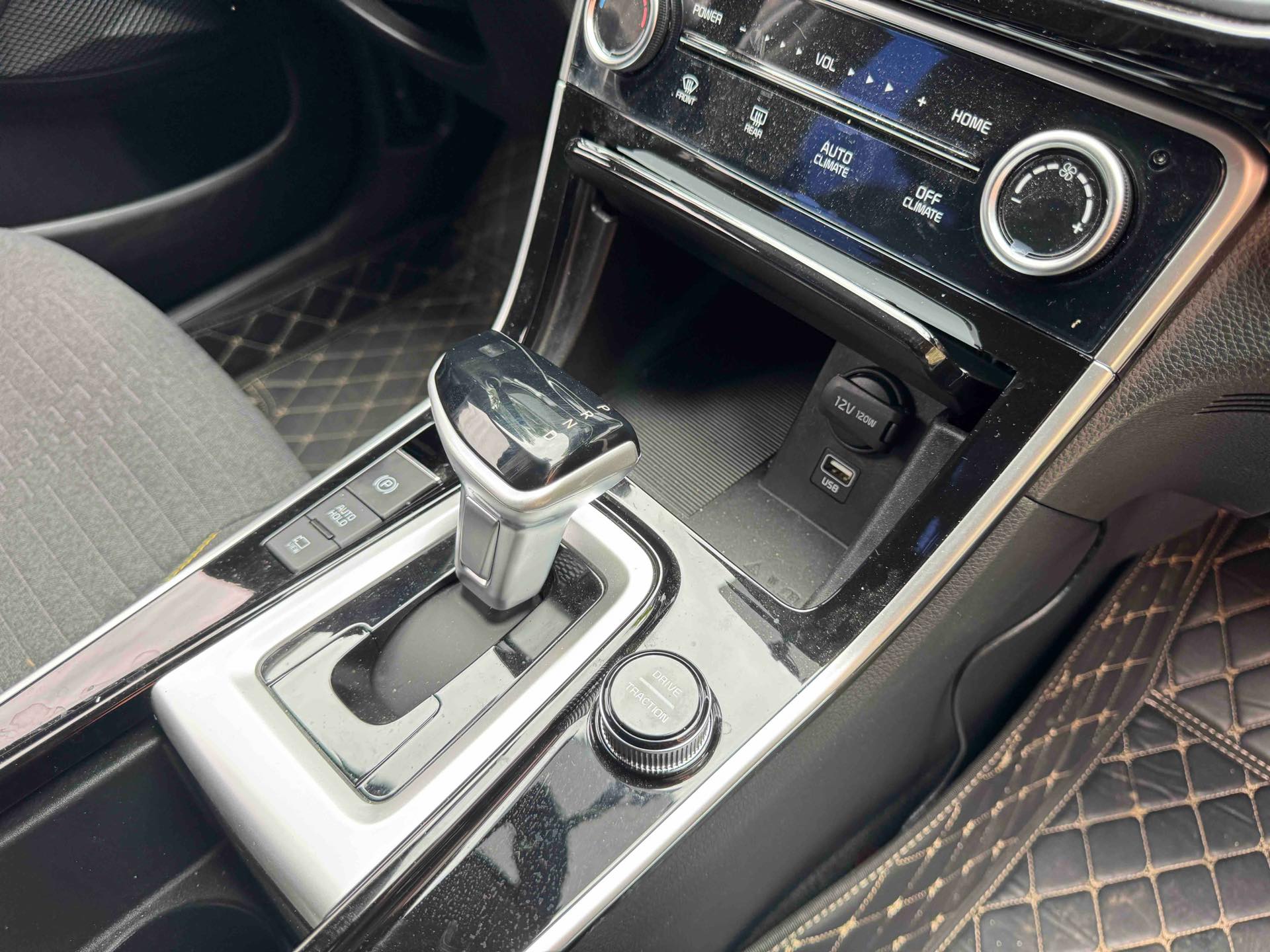 Kia Seltos 2025 car image #15