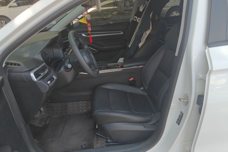 GEELY Emgrand 2023 car image #19