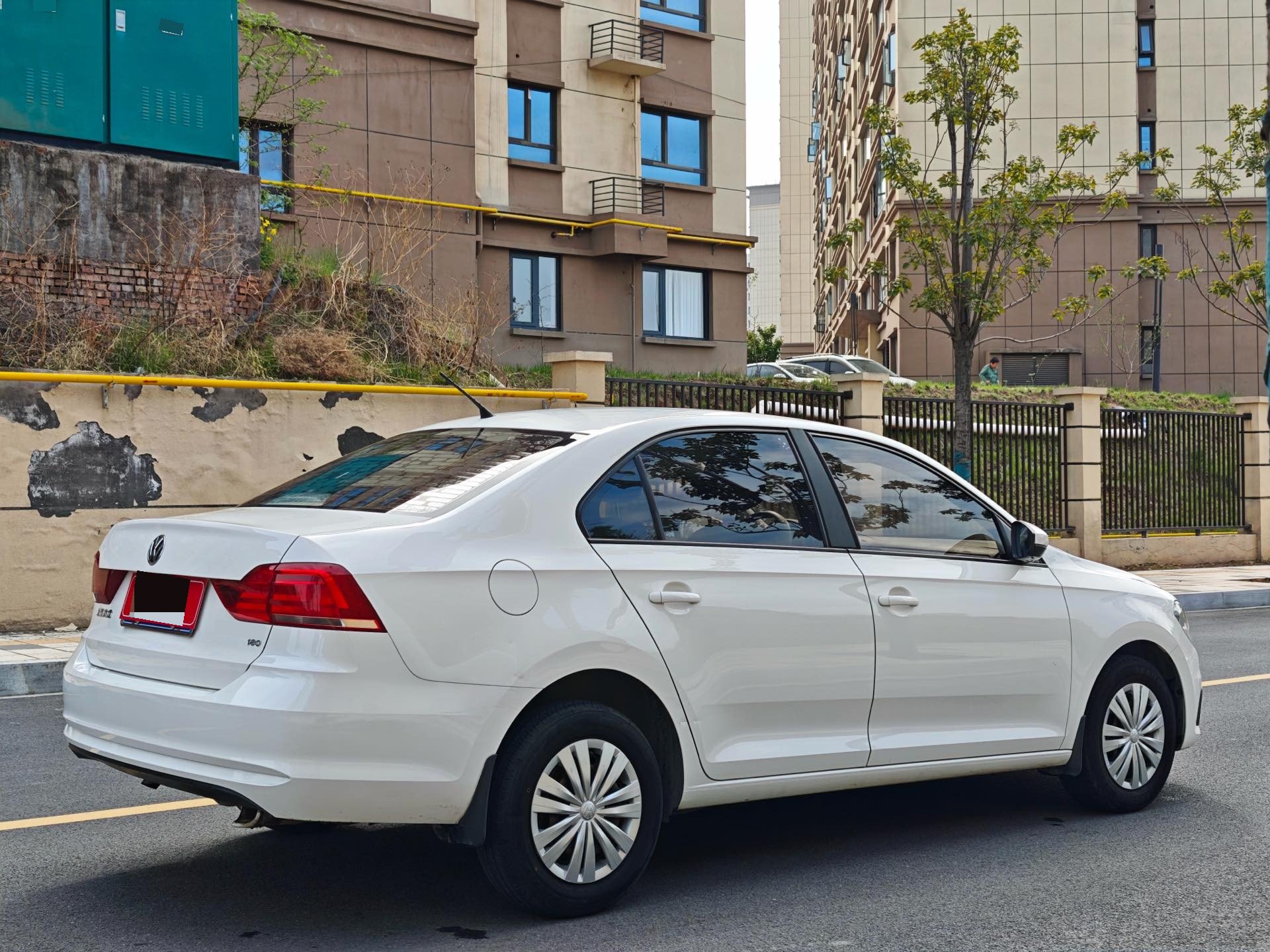 Volkswagen Santana 2018 car image #9