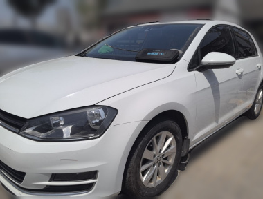 Volkswagen Golf 2017 Volkswagen Golf 2017 car image