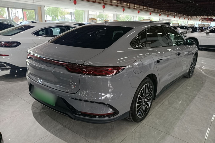BYD Han 2025 car image #7