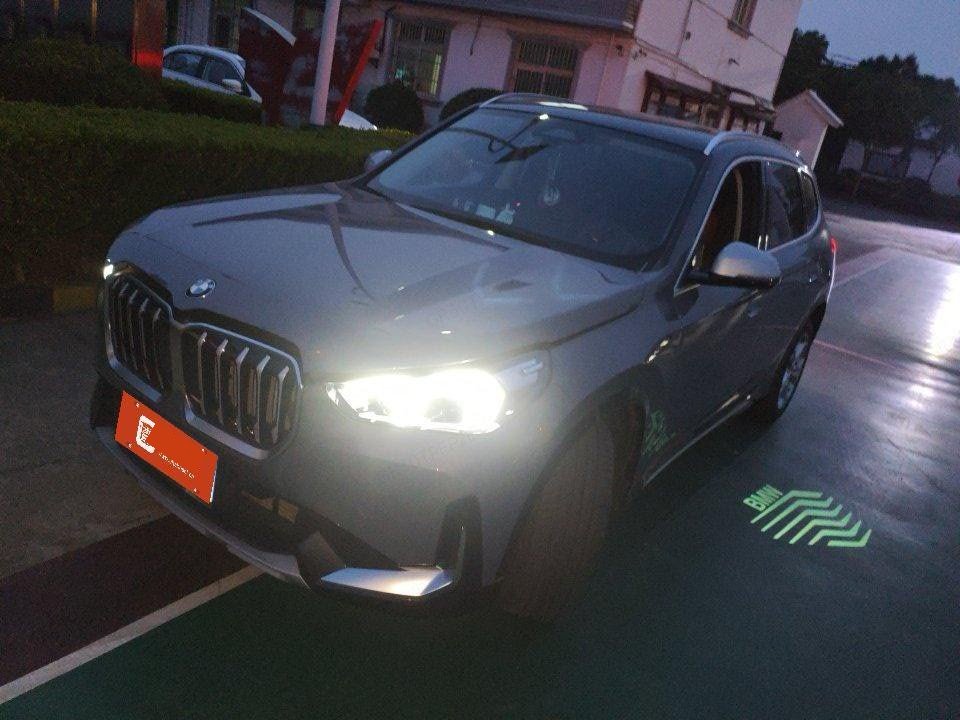 BMW X1 2023 car image 