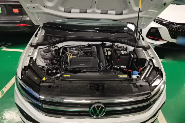 Volkswagen Bora 2026 car image #20