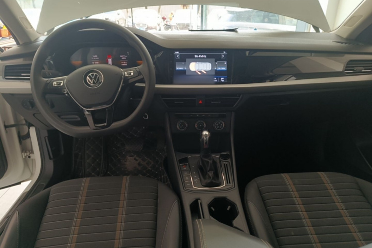 Volkswagen Lavida 2021 #10 Volkswagen Lavida 2021 car image #10