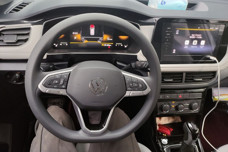 Volkswagen Tharu 2025 #11 Volkswagen Tharu 2025 car image #11