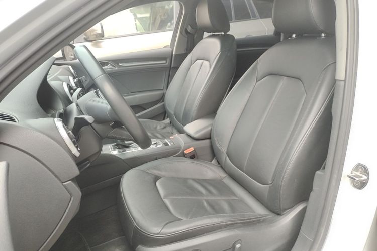 Audi A3 2018 imagen de coche #15