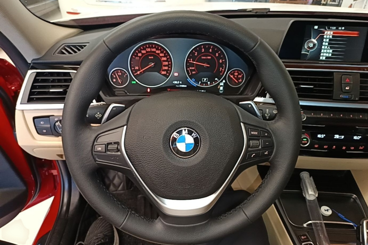 BMW 3 Series 2016 #11 BMW 3 Series 2016 car image #11