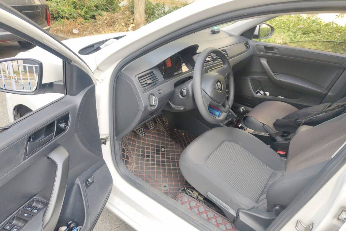 Volkswagen Santana 2019 #23 Volkswagen Santana 2019 car image #23